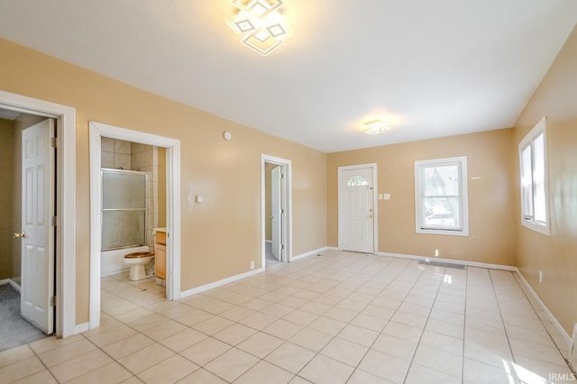 1312 McKinnie Street, Fort Wayne, IN 46806