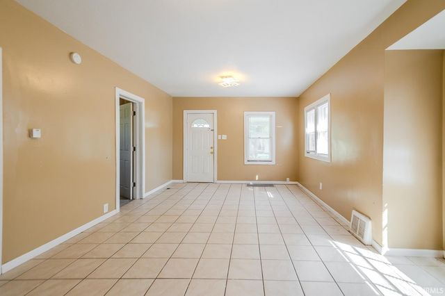 1312 McKinnie Street, Fort Wayne, IN 46806