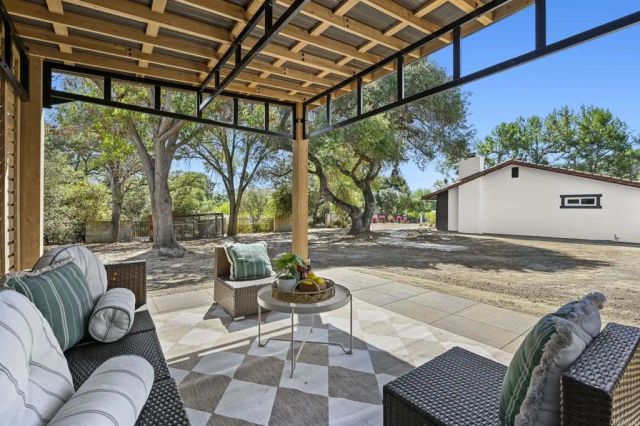 752 Quiet Place, Escondido, CA 92029