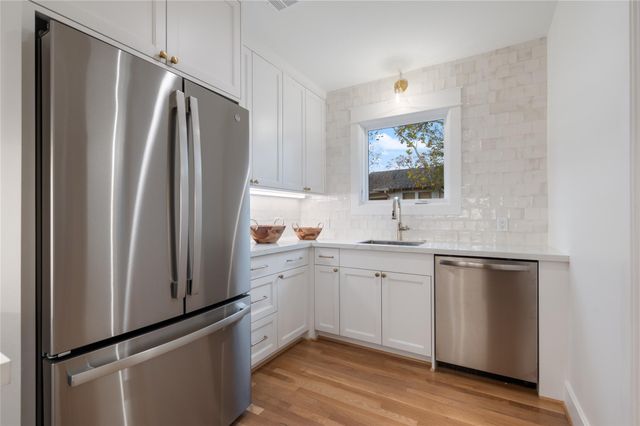 516 Highland Street, Houston, TX 77009