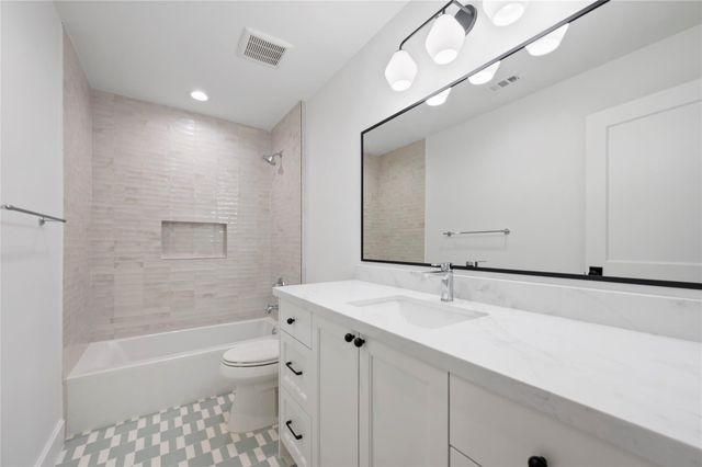 516 Highland Street, Houston, TX 77009