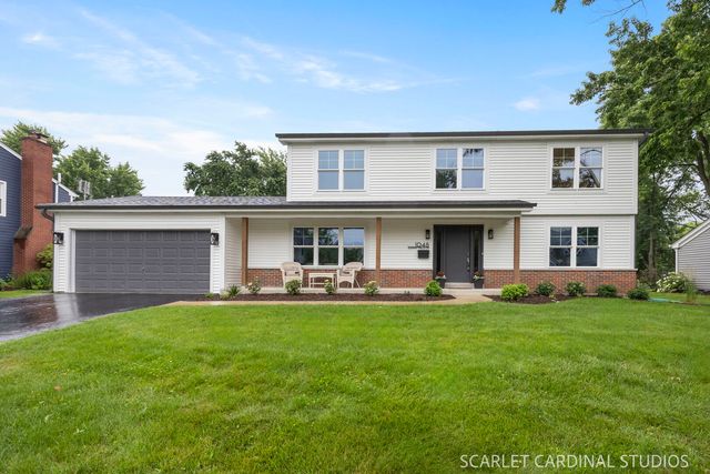 1048 Summit Hills Lane, Naperville, IL 60563