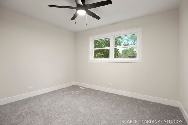 1048 Summit Hills Lane, Naperville, IL 60563