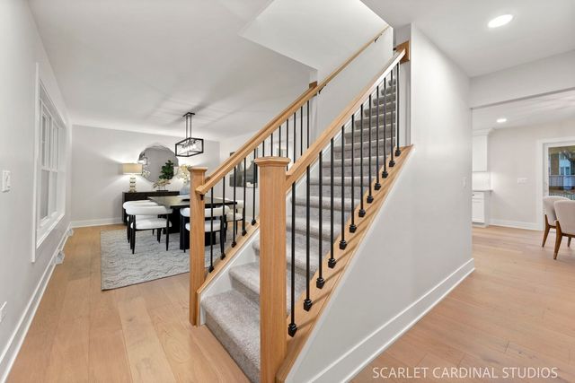 1048 Summit Hills Lane, Naperville, IL 60563