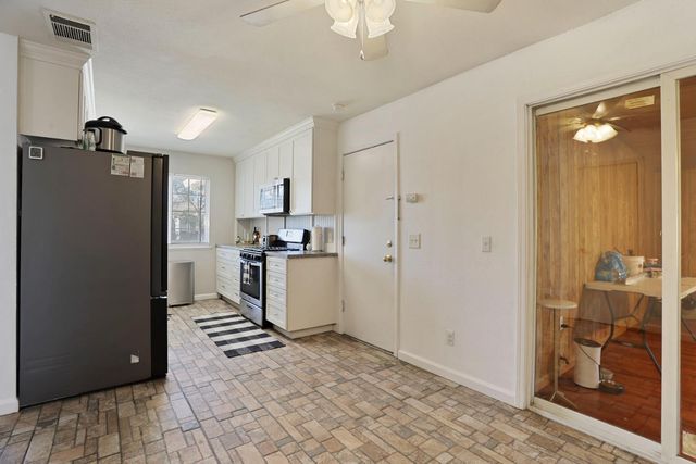 787 Twin Hills Dr, Galt, CA 95632