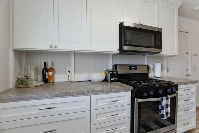 787 Twin Hills Dr, Galt, CA 95632