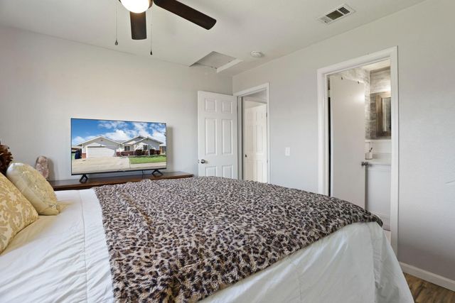 787 Twin Hills Dr, Galt, CA 95632