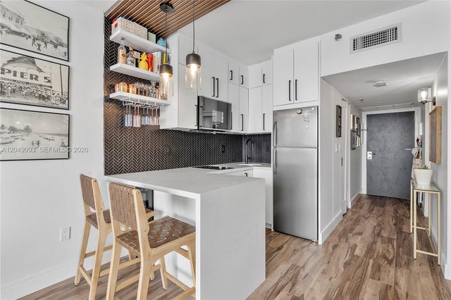 555 NE 15th St 518, Miami, FL 33132
