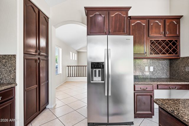 8698 W MORTEN Avenue, Glendale, AZ 85305