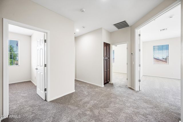 8698 W MORTEN Avenue, Glendale, AZ 85305