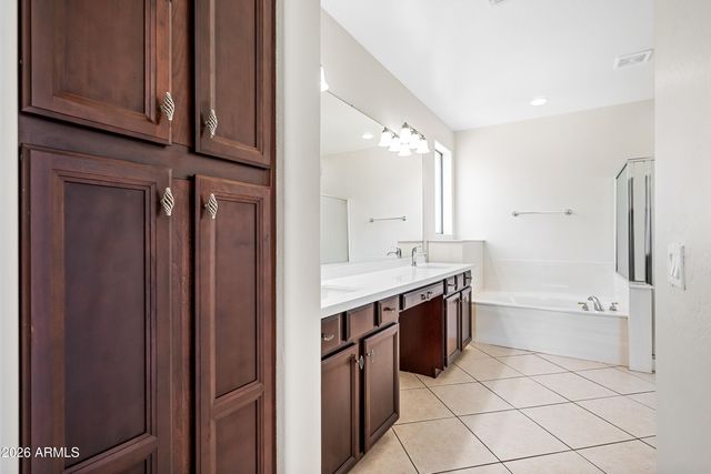 8698 W MORTEN Avenue, Glendale, AZ 85305