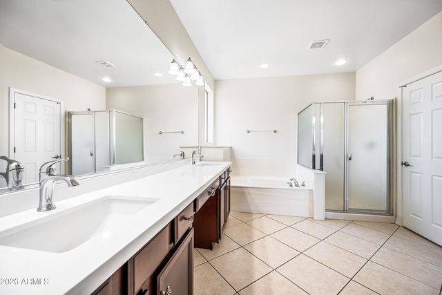 8698 W MORTEN Avenue, Glendale, AZ 85305