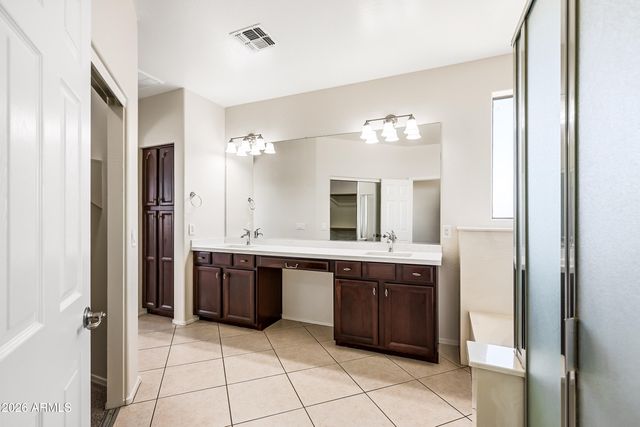 8698 W MORTEN Avenue, Glendale, AZ 85305