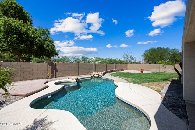 8698 W MORTEN Avenue, Glendale, AZ 85305