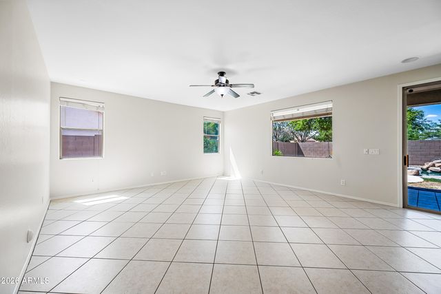 8698 W MORTEN Avenue, Glendale, AZ 85305