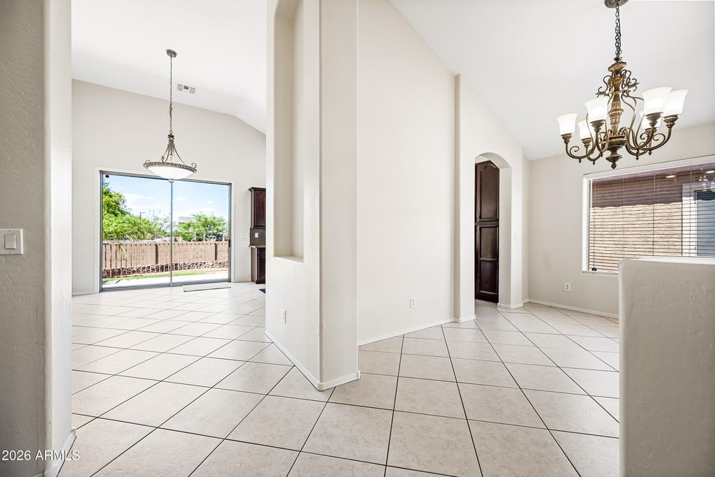 8698 W MORTEN Avenue, Glendale, AZ 85305 — photo 5