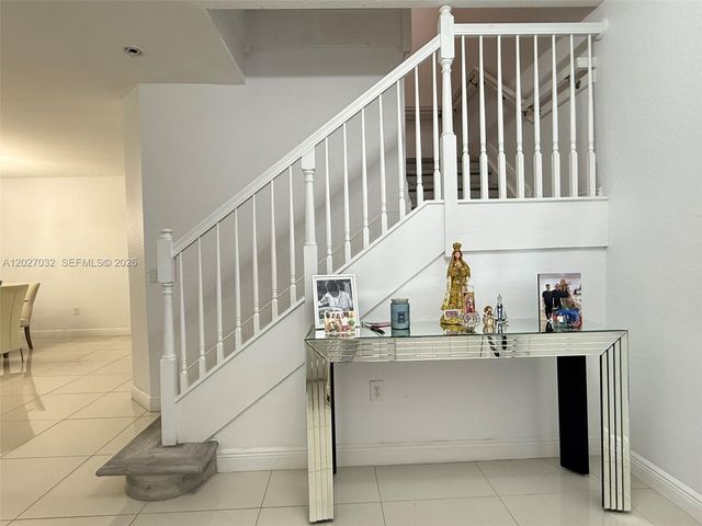 10060 NW 86th Ter, Doral, FL 33178
