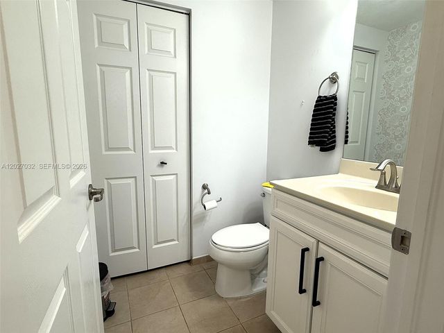 10060 NW 86th Ter, Doral, FL 33178