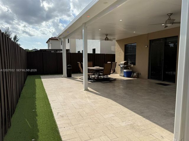 10060 NW 86th Ter, Doral, FL 33178