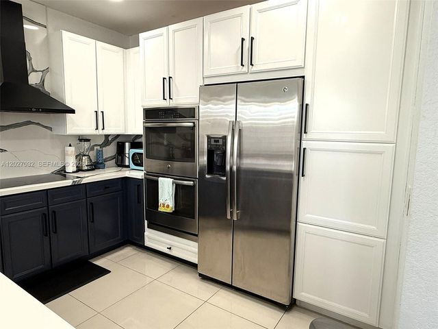 10060 NW 86th Ter, Doral, FL 33178