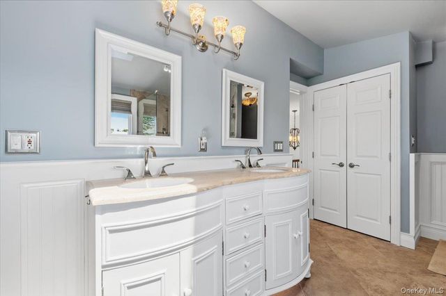 41 Jefferson Place, Massapequa, NY 11758