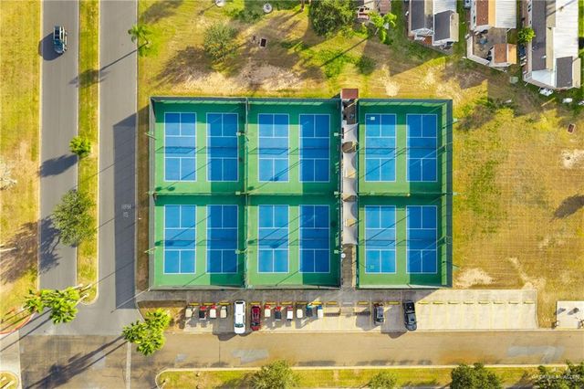 2049 Los Lagos East E, Mercedes, TX 78570