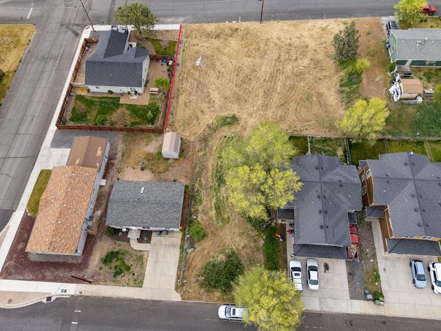 SW 2nd Street 22, Madras, OR 97741