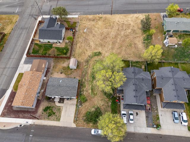 SW 2nd Street 22, Madras, OR 97741