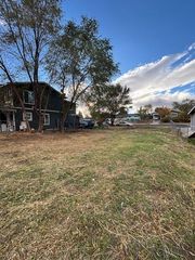 SW 2nd Street 22, Madras, OR 97741