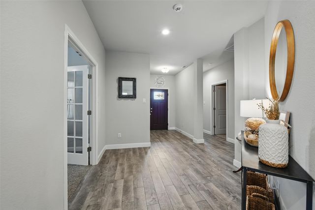 809 Shepperton Way, Fort Worth, TX 76247