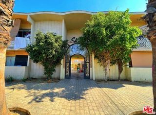 6956 Kester Avenue, Van Nuys (los Angeles), CA 91405