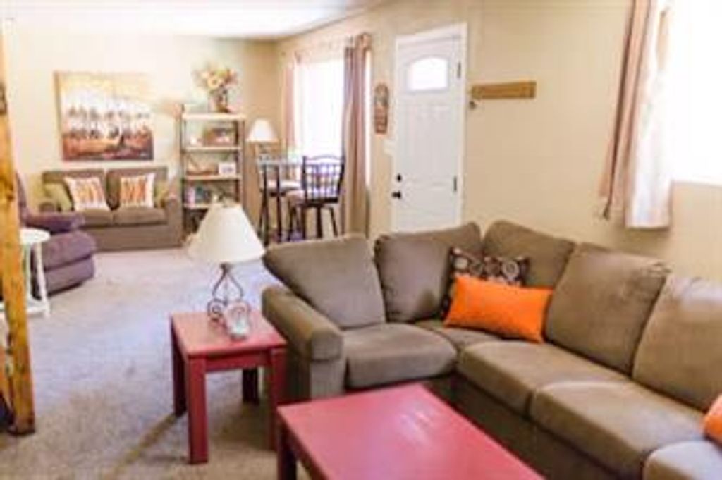 Image 2 of property listing at 41881 Evergreen Road, Shaver Lake, CA 93664