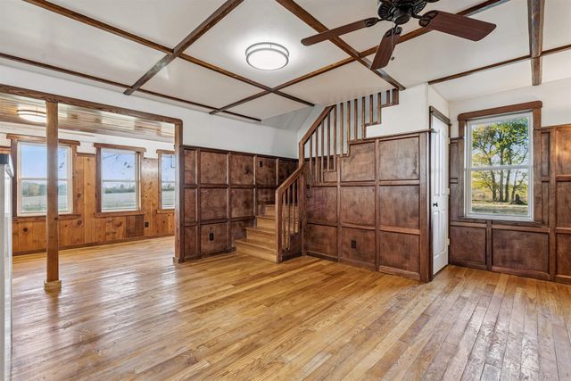 2831 52nd Street, Vinton, IA 52349