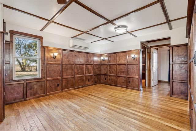 2831 52nd Street, Vinton, IA 52349