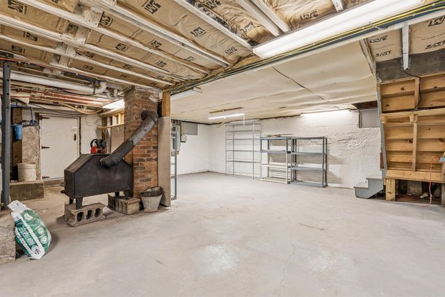 2831 52nd Street, Vinton, IA 52349