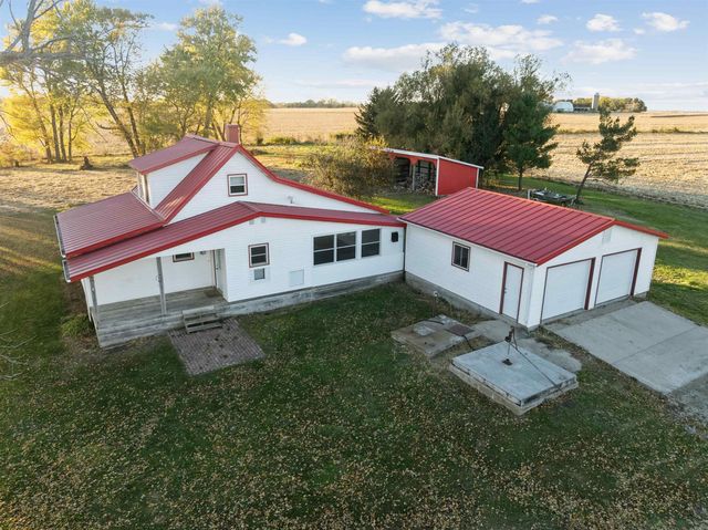 2831 52nd Street, Vinton, IA 52349