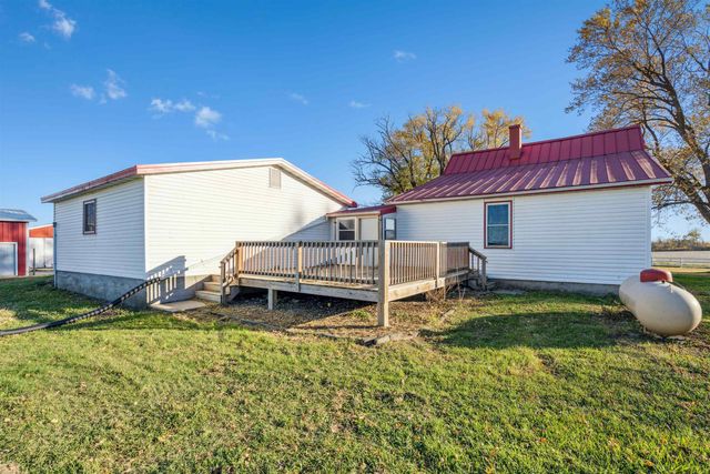 2831 52nd Street, Vinton, IA 52349