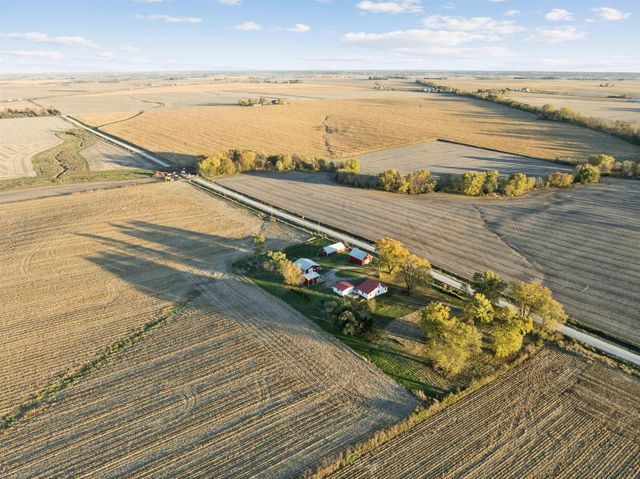 2831 52nd Street, Vinton, IA 52349