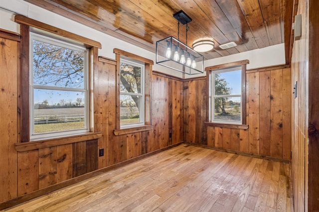 2831 52nd Street, Vinton, IA 52349