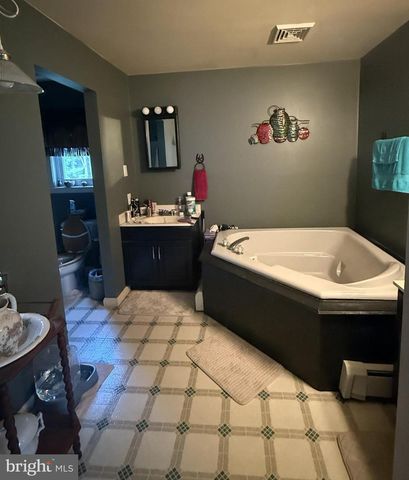 201 ROBINSON RD, Salem, NJ 08079