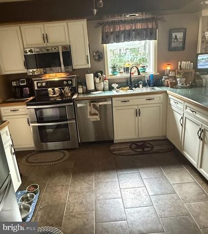 201 ROBINSON RD, Salem, NJ 08079