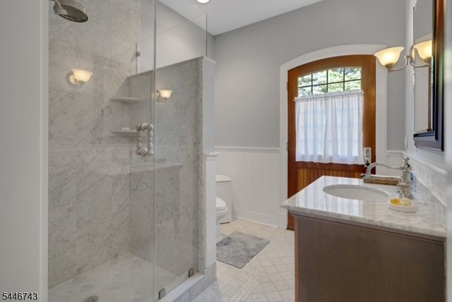 9 Beacon Hill Dr, Chester Twp., NJ 07930