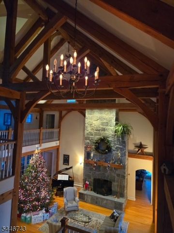9 Beacon Hill Dr, Chester Twp., NJ 07930
