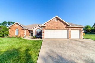 4701 ROYAL HERITAGE DR, Columbia, MO 65203