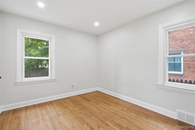 1388 Vernier Road, Grosse Pointe, MI 48236