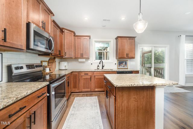 94 Avery Pond Drive, Fuquay Varina, NC 27526