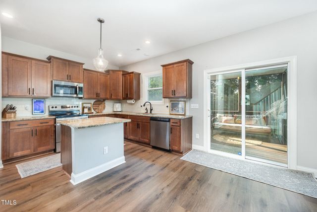 94 Avery Pond Drive, Fuquay Varina, NC 27526
