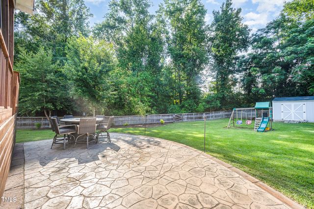 94 Avery Pond Drive, Fuquay Varina, NC 27526
