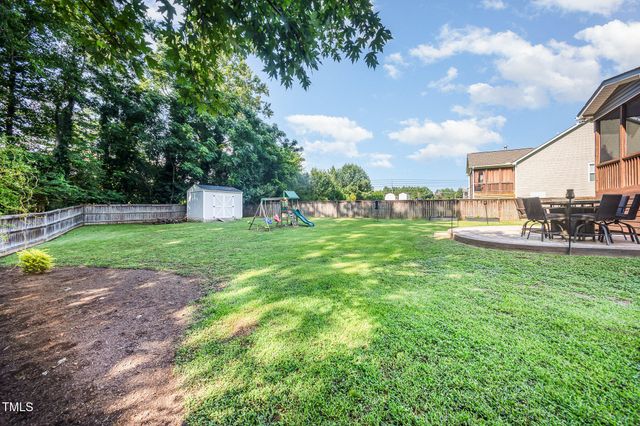 94 Avery Pond Drive, Fuquay Varina, NC 27526