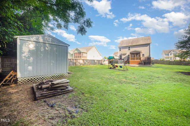 94 Avery Pond Drive, Fuquay Varina, NC 27526